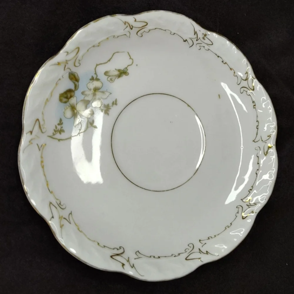 BEAUTIFUL Imperial Crown China PS Bavaria Tea Cup And Saucer (1930-1940)